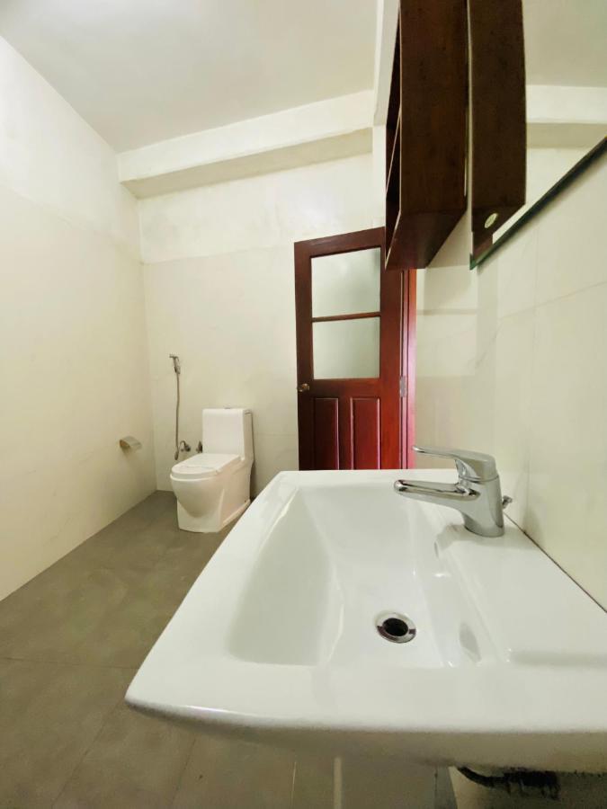 Family Room,1621415207:JPEG