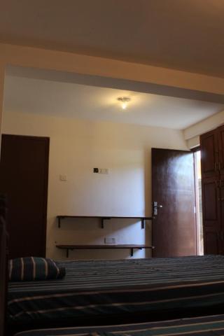 Single Bed in Mixed Dormitory Room