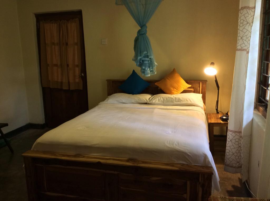 Standard Queen Room,273665181:JPEG