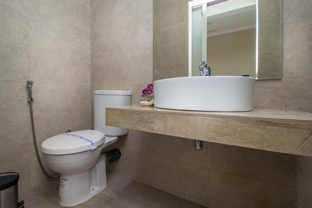 Standard Twin Room with A/C with No View,713806156:JPEG