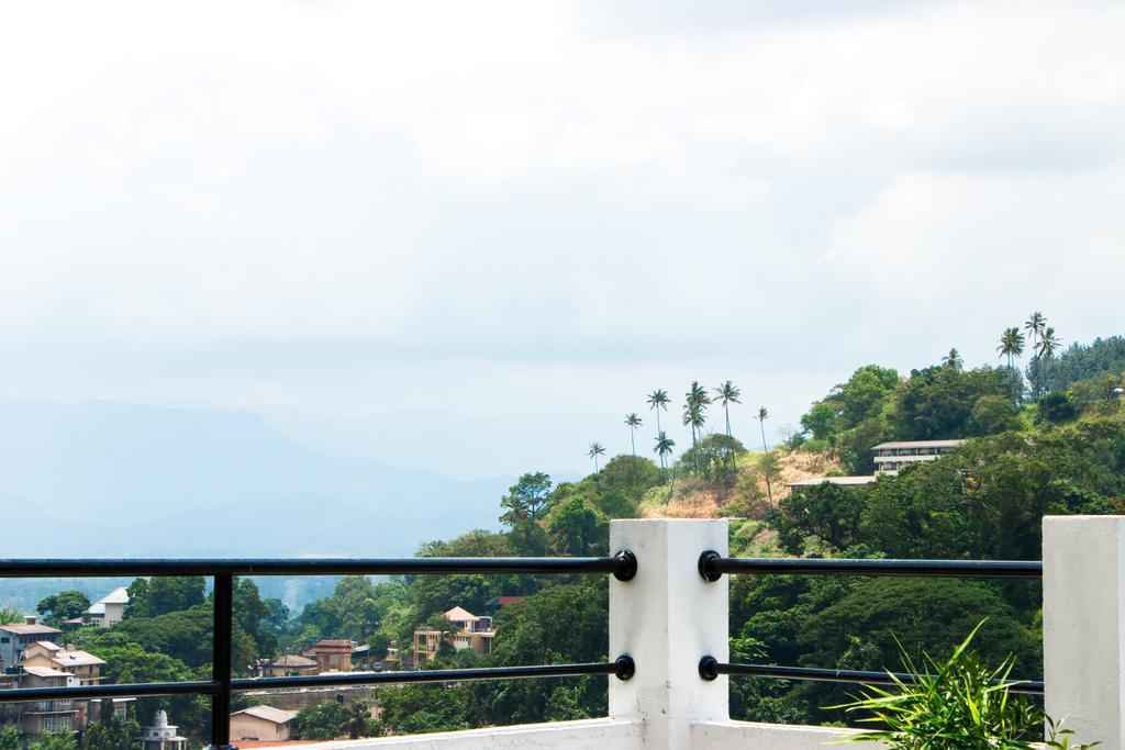 Superior Double Room with Balcony and Mountain View