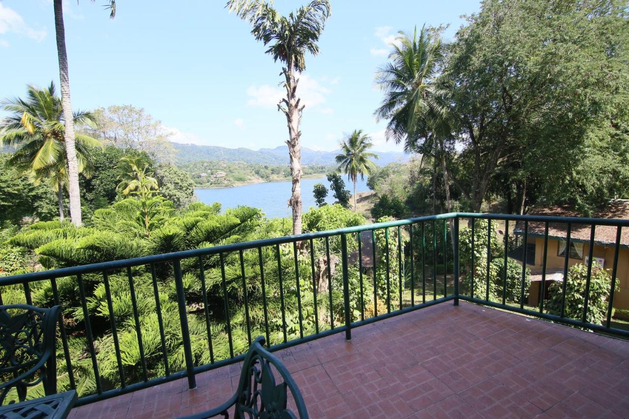 Deluxe Double Room Balcony,30606602:JPEG