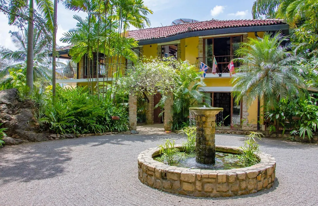 Bougainvillea Retreat-1