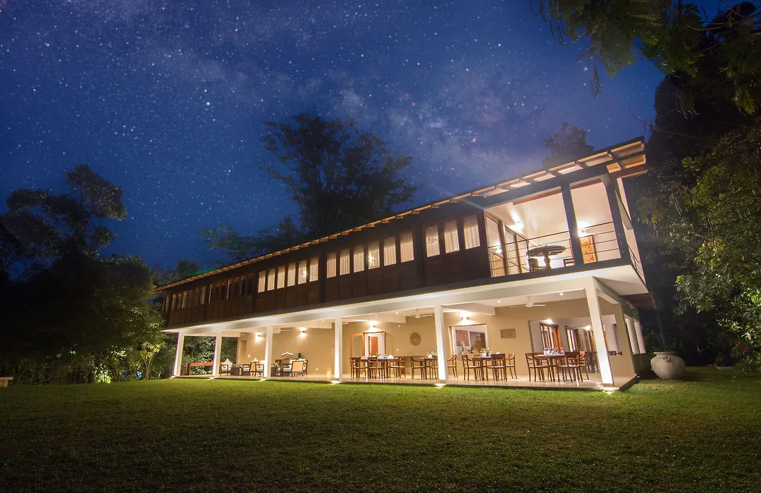 Kings Pavilion Luxury Hotel-1