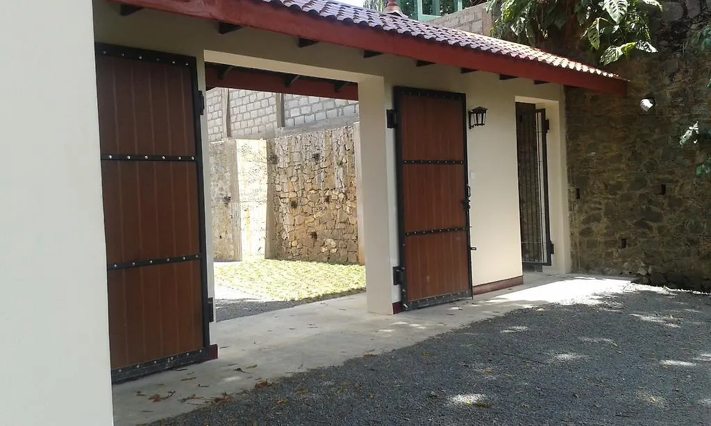 The Buena Vista Kandy-1