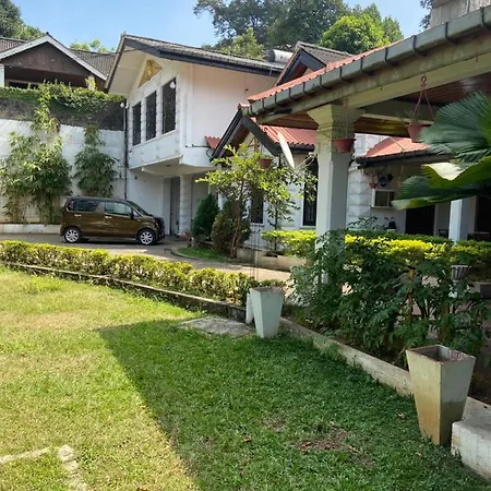 Kandy Garden Villa-3