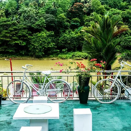 Kandy Riverside Villa-3