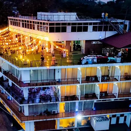 Sky View Grand-2