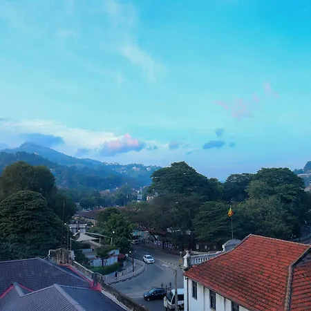 Kandy Tower Inn-3