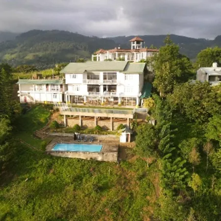 Sky Lodge-2