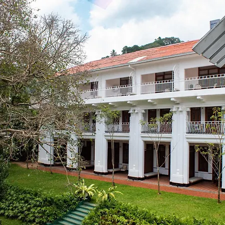 Hotel Suisse Kandy - Since 1890-3