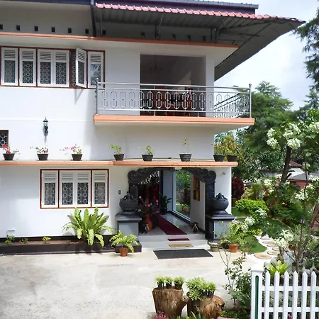 Kandy Hills-3