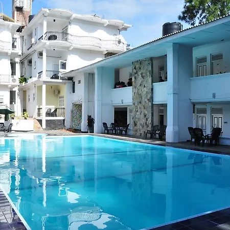 Peradeniya Rest House-3