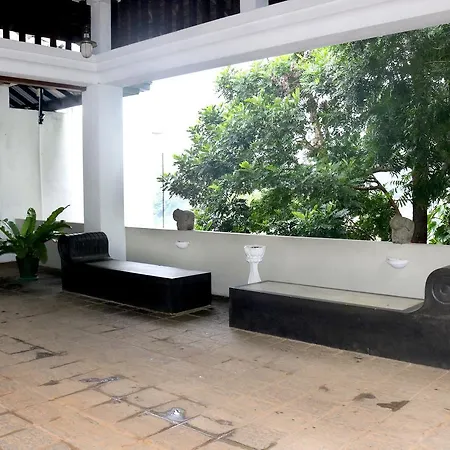 Hotel Hilltop-3