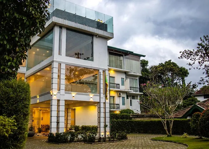 Kandy HotelsGanthera
