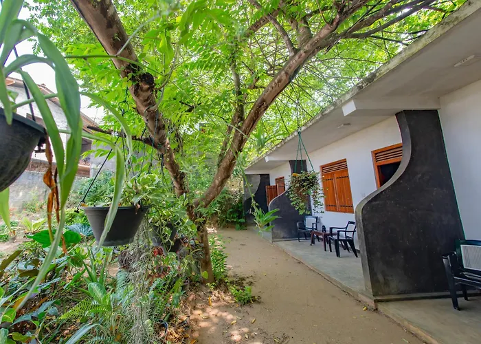 Inside Out Nature Villa Kandy