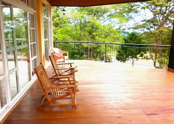 Roberosia - Holiday Home Kandy