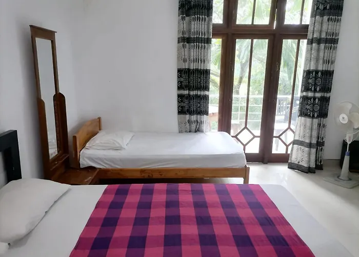 Hotel Nice Place Kandy