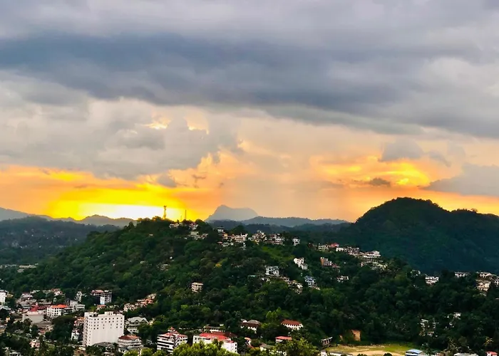 The Heavens Villa Kandy