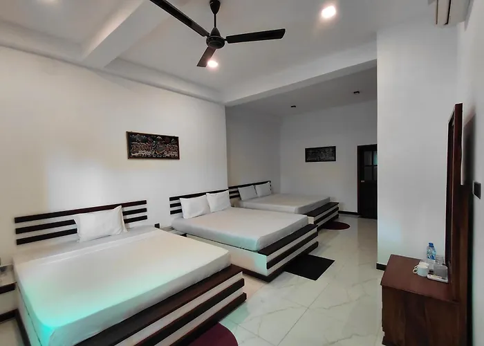 Kandy Riverside Villa