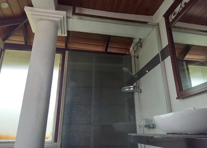 Crown Hills Kandy